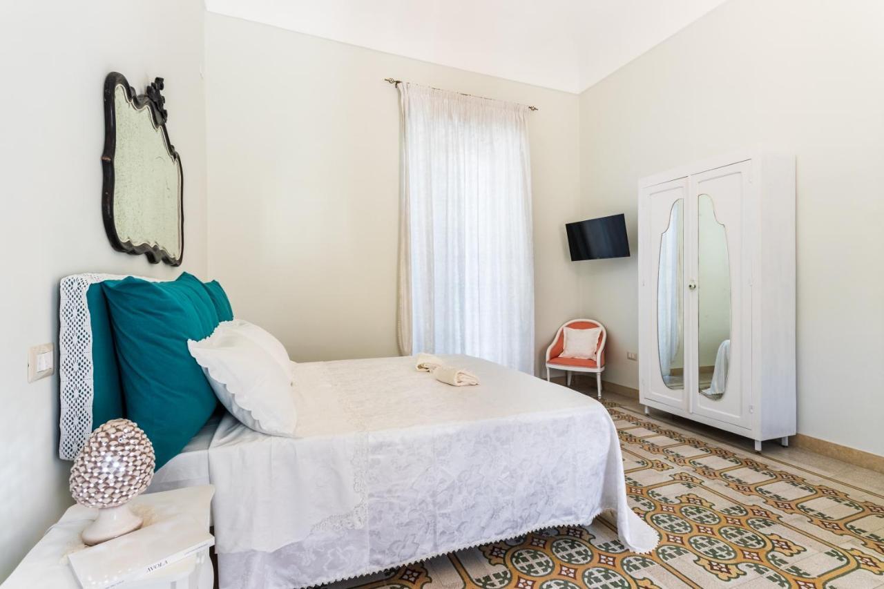 Liberty Suite Regina Elena Avola Bagian luar foto