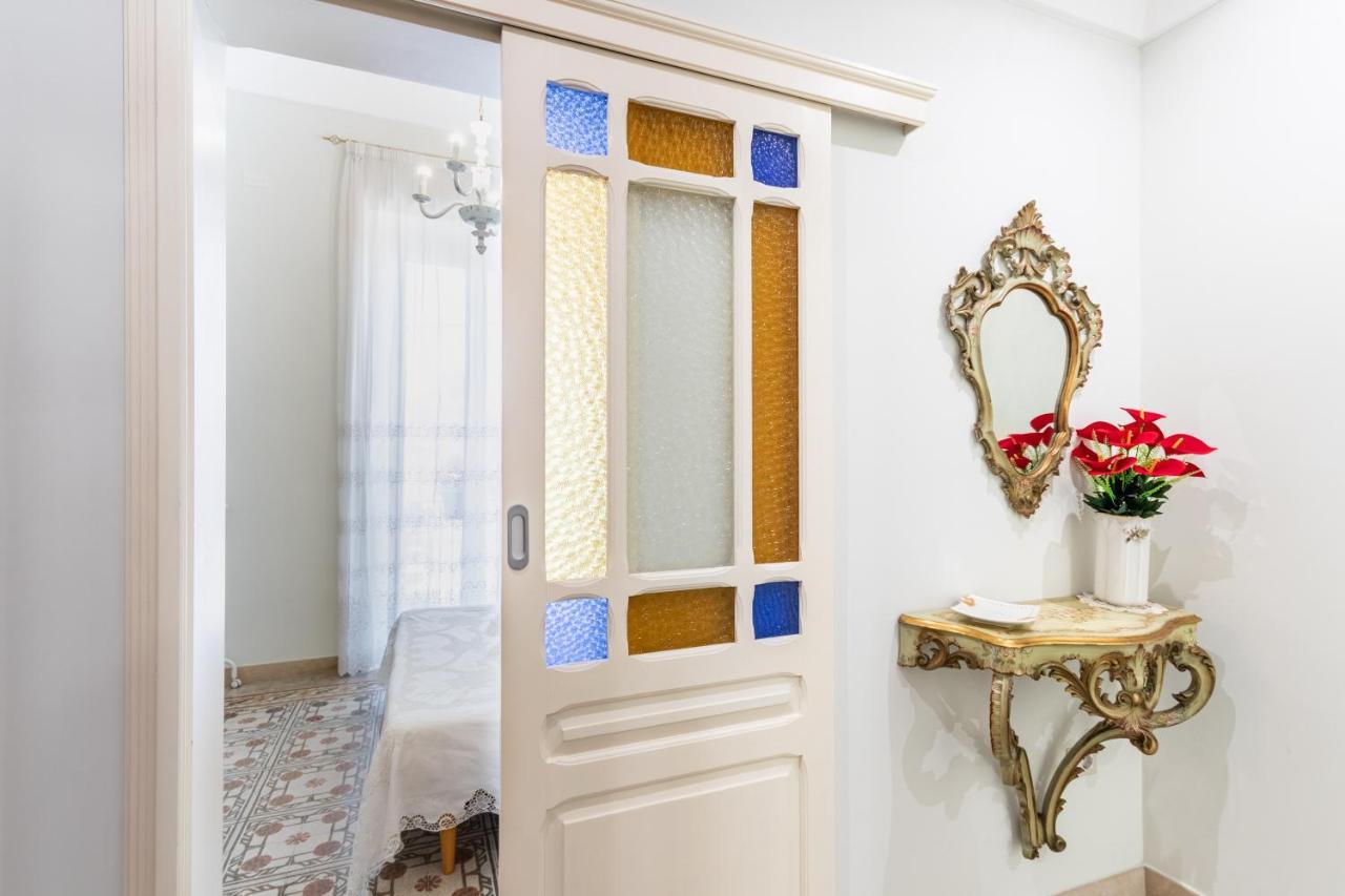 Liberty Suite Regina Elena Avola Bagian luar foto